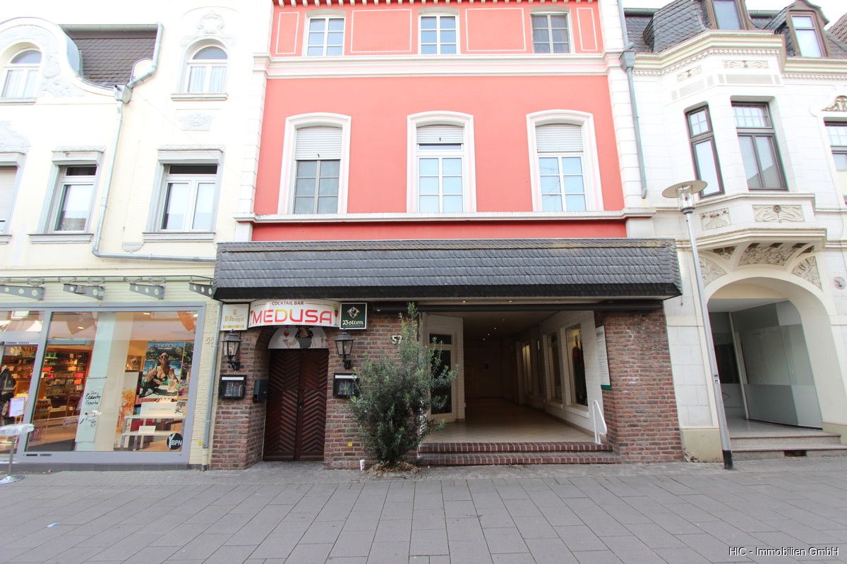 Nettetal-Lobberich-Zentrum: Ca. 180 m² Praxis-/ Bürofläche im 1. und 2. OG