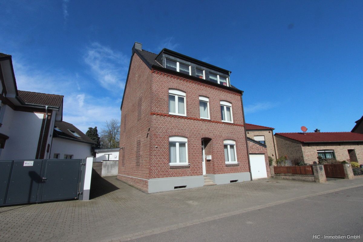 Viersen-Süchteln: Raumwunder mit ca. 225 m² als 1-2 Fam.- Haus mit Studio, Scheune und großem Garten