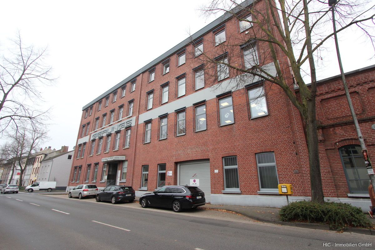 Viersen-Dülken-Gierlingspark: Ca. 161,65 m² helle und repräsentativen Büroflächen direkt an der A61